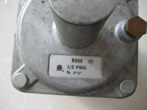 Maxitrol R600 Gas Pressure Regulator ~ Natural Gas