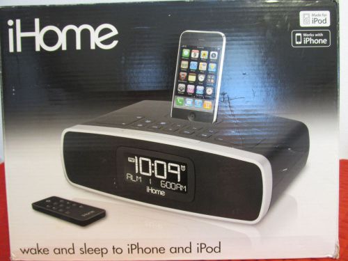 iHome Dual Alarm Clock AM FM Radio Made for iPhone/iPad w/Remote Auto Shutoff