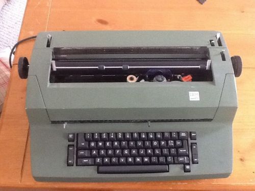 Vintage IBM Correcting Selectric II 2 Typewriter