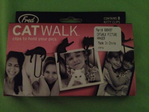 Fred Black Cat Paper Clips Catwalk Picture Holder For your Cat Lovers