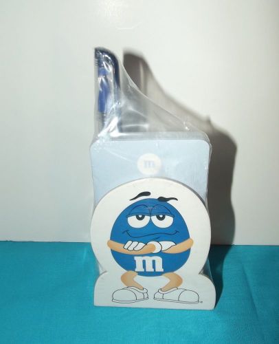 M &amp; M World Blue Caracter Notepad Stand
