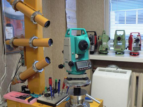 Sokkia set530r reflectorless total station for sale