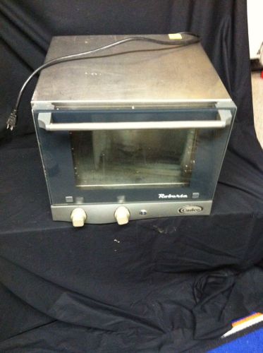 Cadco Roberta Electric 1/4 Size Convection Oven XAF003..120 V...