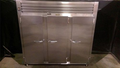 Traulsen 3 door reach in cooler aht332wut-fhs w/ tray slides for sale