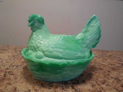 Jadeite Style Green Slag Pattern Art Glass Hen on Nest Lidded Candy Dish