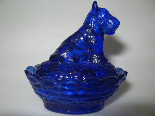 cobalt blue glass scottie dog salt cellar on nest / basket dip scottish terrier