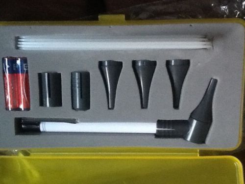 Avelox otoscope medical kit with tongue depressors with case