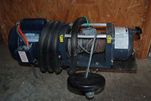 2000 lb electric winch, 3/4hp, 115/230vac  dayton - (in good working order) for sale