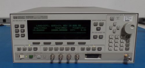 Agilent 83620B - 001 Synthesized Swept-Signal Generator, 0.01 to 20GHz