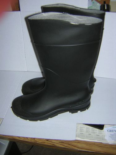 Servus Size 15 Rubber Boots