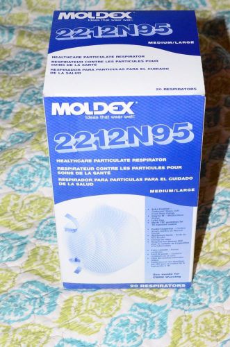 Pack of 20 MOLDEX 2212N95 Disposable Respirator, N95, Medium / Large