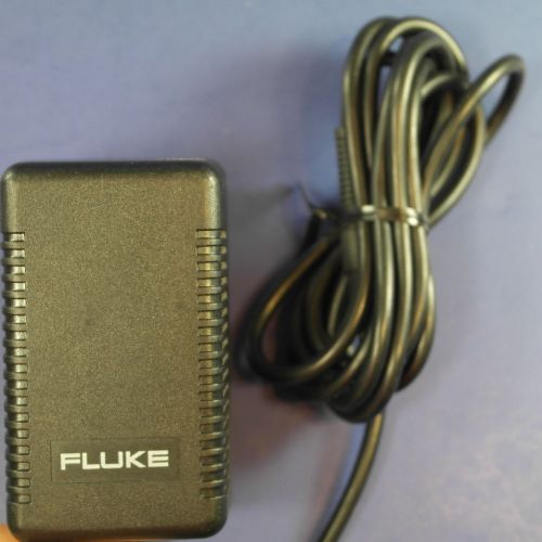 Fluke PM8907/803 AC/DC Adapter Class 2, Excellent condition