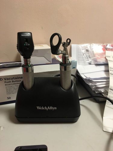 Welch Allyn Operating Otoscope 11720 And Vocal Ophthalmoscope Special 21700