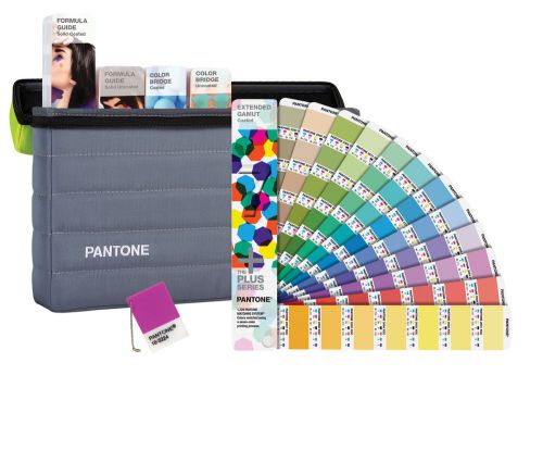 Pantone Essentials Color Extended Combo 2015-009S