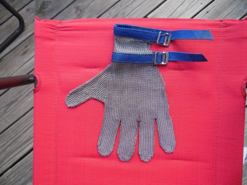 Stainless Steel Mesh Cut-Resistant Glove Medium / Large