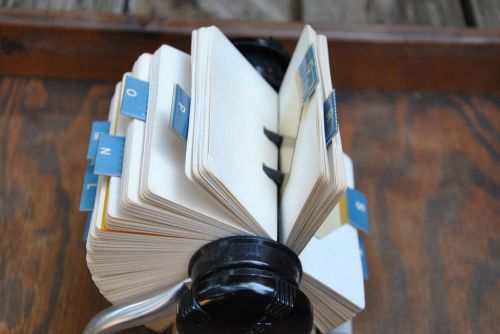 VINTAGE ROLODEX  5024X CARD FILE - WITH ALPHABET TABS AND FULL OF CARDS