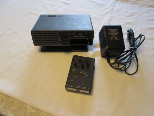 Motorola Minitor II 2 Pager &amp; Amplified Base Battery Charger w/Cord &amp; Back Cover
