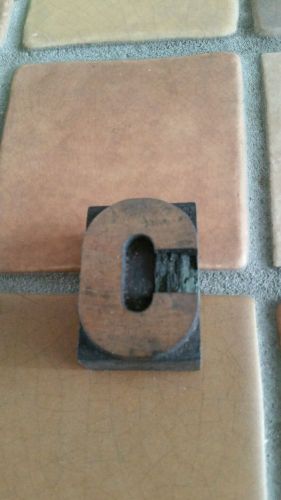 Letter press type &#034;C&#034; Wood