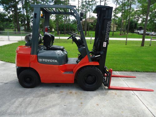 2006 toyota forklift 5000 lbs dual fuel pneumatic tires for sale