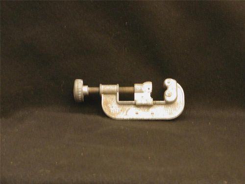 Vtg. craftsman pipe tubing cutter 1/4- 1 1/2 capacity needs blade made in usa! for sale