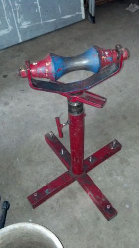 Pipe stand for plumbing