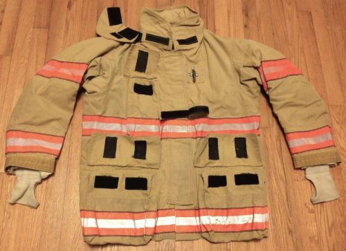 Firefighter Turnout/Bunker Coat - Globe G-Xtreme - 40 Chest x 32 Length - 2005