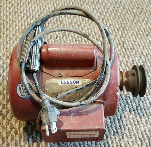 LEESON 11086.00 1/2 HP 1725 RPM ELECTRIC MOTOR 1-PH 115/208-230V with pulleys