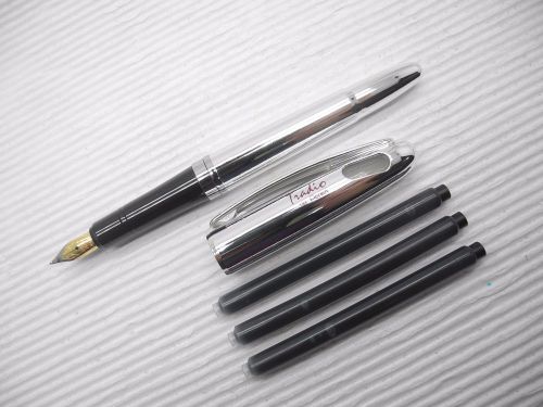 Sliver Pentel Tradio TRF91 Fountain Pen free 3pcs Cartridges Black(Japan)