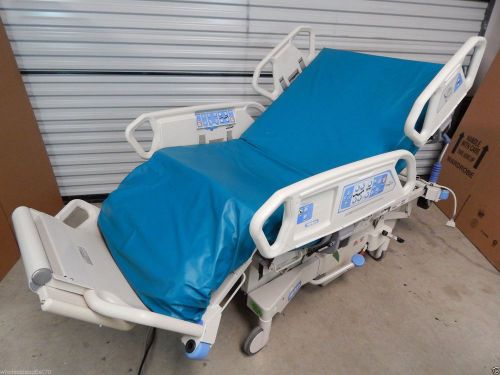 HILL-ROM TOTAL CARE P1900 HOSPITAL BED