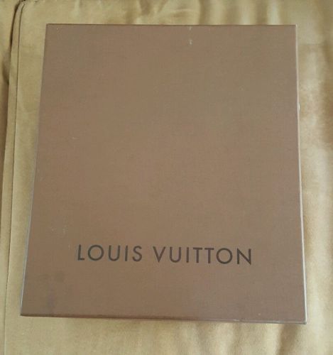 100% Authentic Louis Vuitton Large Empty Gift Box 12.0&#034; x 10.75&#034; x 7.0&#034;