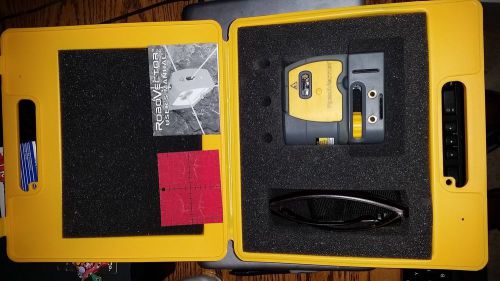 Robo Vector Laser Level , 5 vector level W/Carrying Case &amp; Accessories.