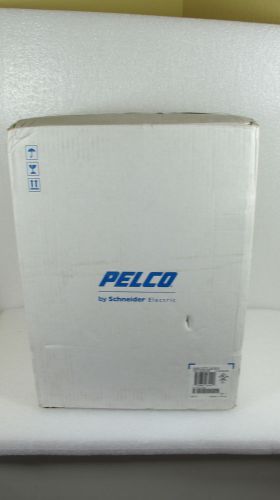 PELCO IS51-DWSV8F COLOR CCTV CAMERA WITH MOUNT BRACKET
