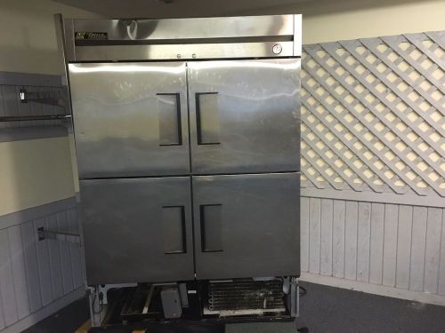 TRUE COMMERCIAL DOUBLE DOOR REACH IN FREEZER