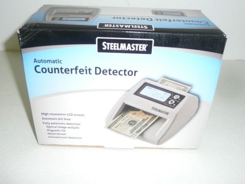 MMF SteelMaster Automatic Counterfeit Detector with LCD Screen (2003300)