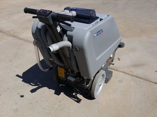 Heavy duty carpet cleaning machine advance selectric 20e self-propelled cleaner for sale