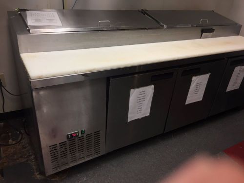 METALFRIO 3 DOOR 92&#034; PIZZA PREP TABLE - PICL3-92-12 USED