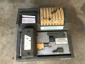 VINTAGE ADDRESSOGRAPH NEWBOLD MANUAL CREDIT CARD IMPRINT MACHINE