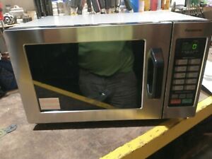 NEW Panasonic NE-1054F 1000 Watt Commercial Microwave Oven with 10 Programmable