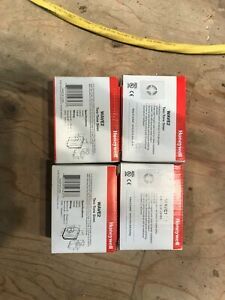 Honeywell Wave 2 sirens Lot of (4)