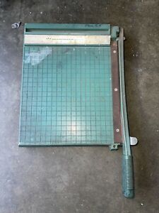 VINTAGE PREMIER PHOTO MATERIALS PAPER CUTTER rare! 10x10 CUTTING SURFACE