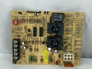 Honeywell ST9120C 4057 Furnace Control Board HQ1011927HW used  FREE ship. #P591