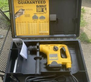 Dewalt Corded 1-1/8&#034; SDS Heavy Duty Rotary Hammer Kit DW568 - With Case