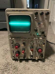 Tektronix 561B Oscilloscope Type 3A6 Dual Trace &amp; 3B3 Time Base - Turns On