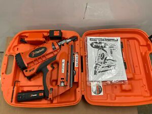 Paslode 30 Degree Cordless Framing Nailer Model CF-325 Part No. 902200 with Case