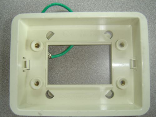 Wiremold 880mpa rectangular pvc floor box adapter ivory nos for sale