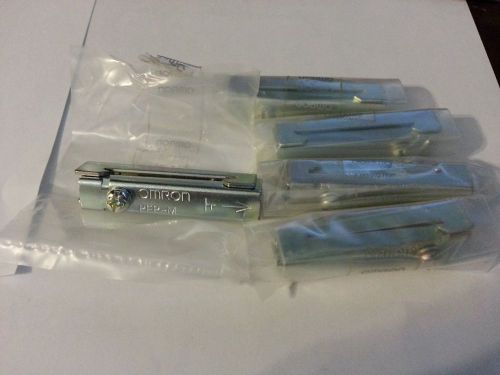 New Lot of (5) Omron End Plate PFP-M