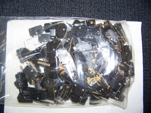 Micro switch 15.1a 1/2 hp 125.250 vac 1/2 a 125 vdc 1/4 a 250 vdc 113 pcs. for sale