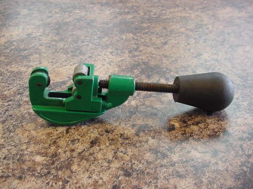 Greenlee 8600 Adjustable Conduit Cutter, Cuts 1/2&#034; and 3/4&#034; Conduits