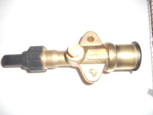 Mueller A17516 1 1/8 valve