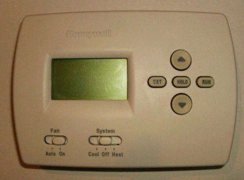 Honeywell TH4110B1017 Programable Thermostat TH4110